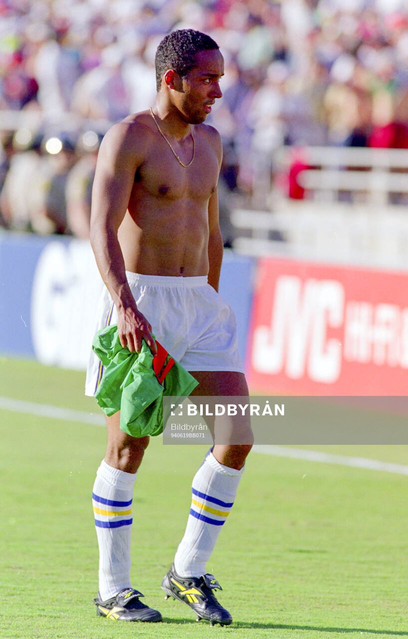Football, FIFA World Cup 1994 (USA), Group B, Cameroon -