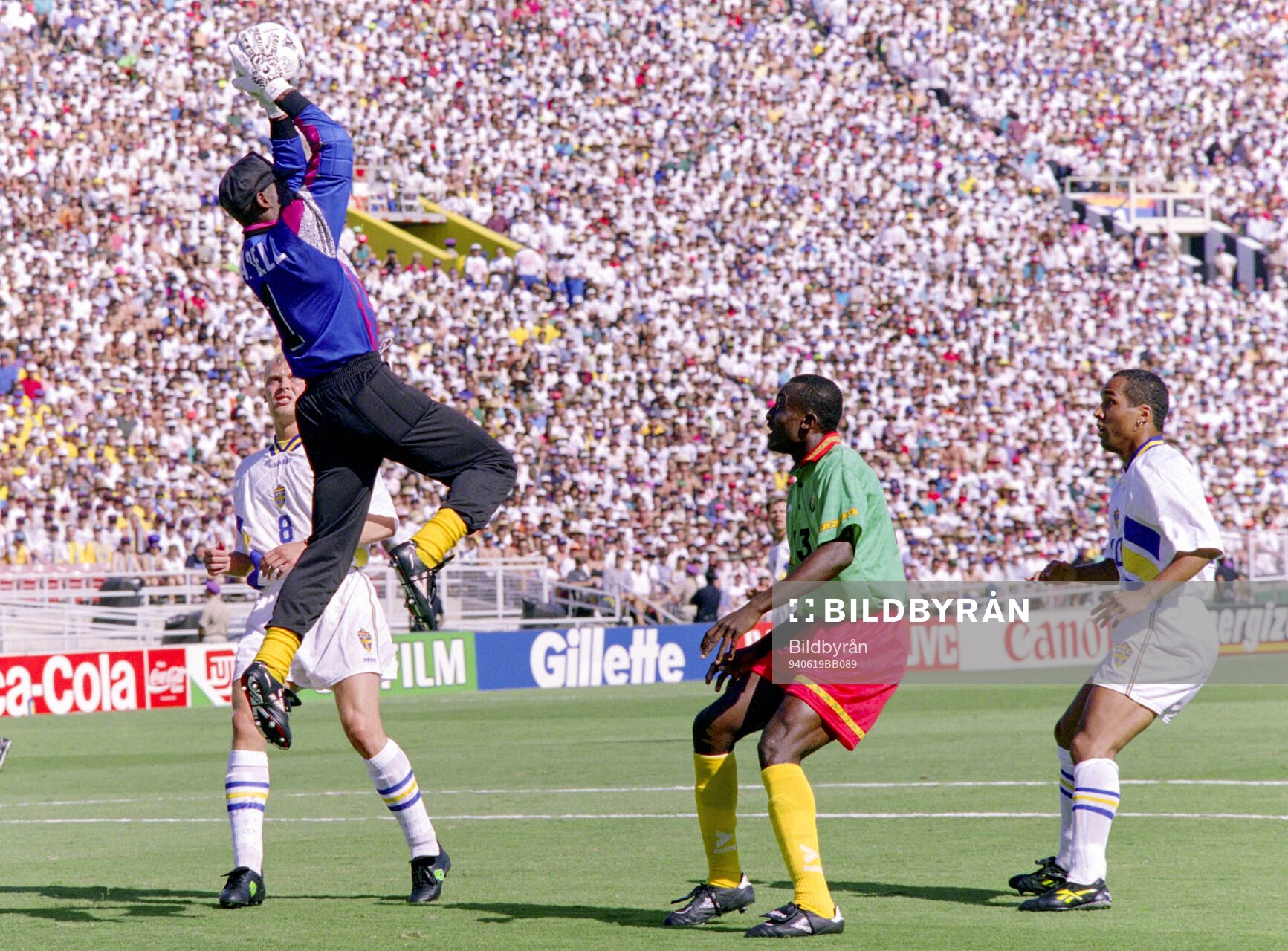 Football, FIFA World Cup 1994 (USA), Group B, Cameroon -
