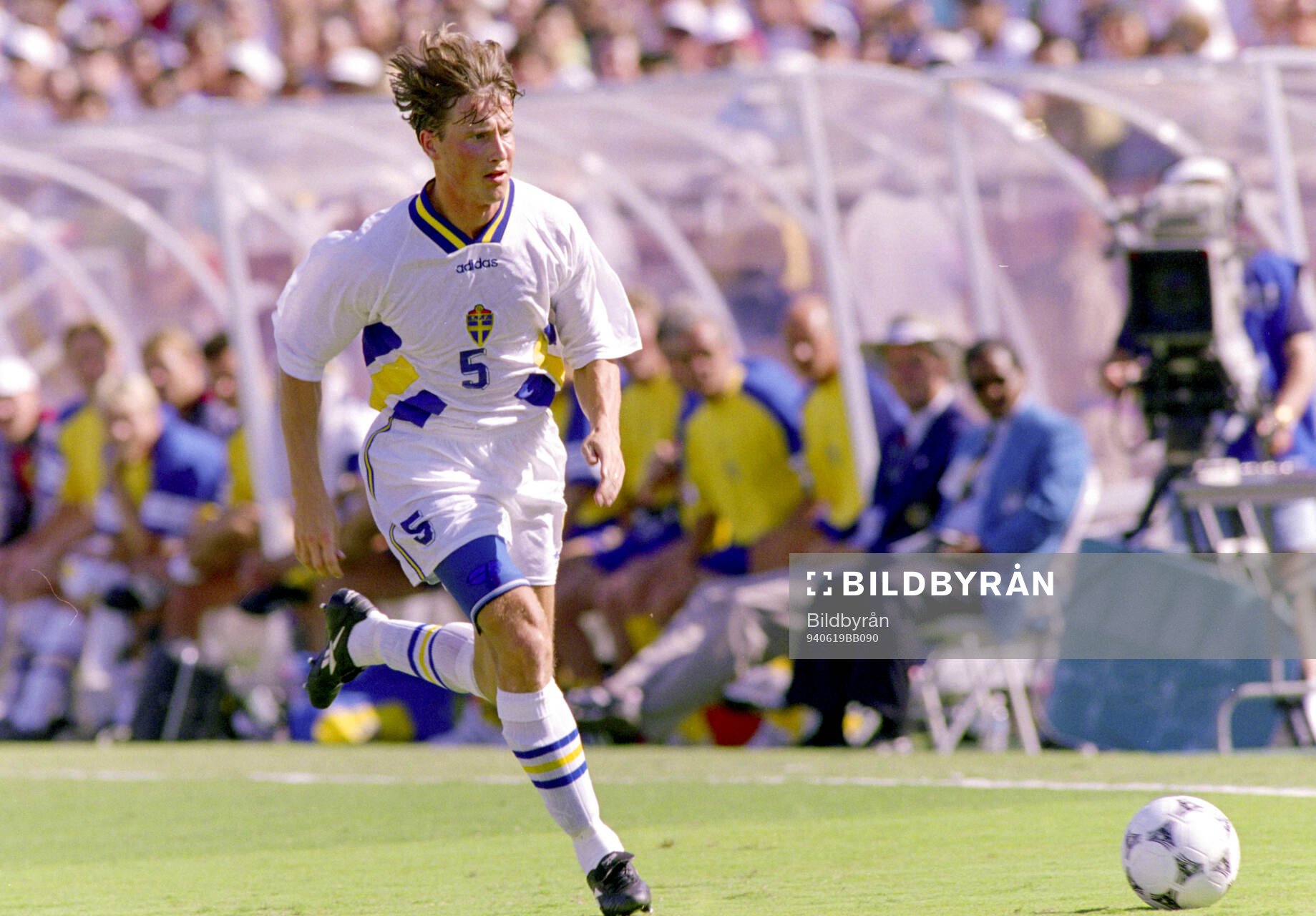 Football, FIFA World Cup 1994 (USA), Group B, Cameroon -