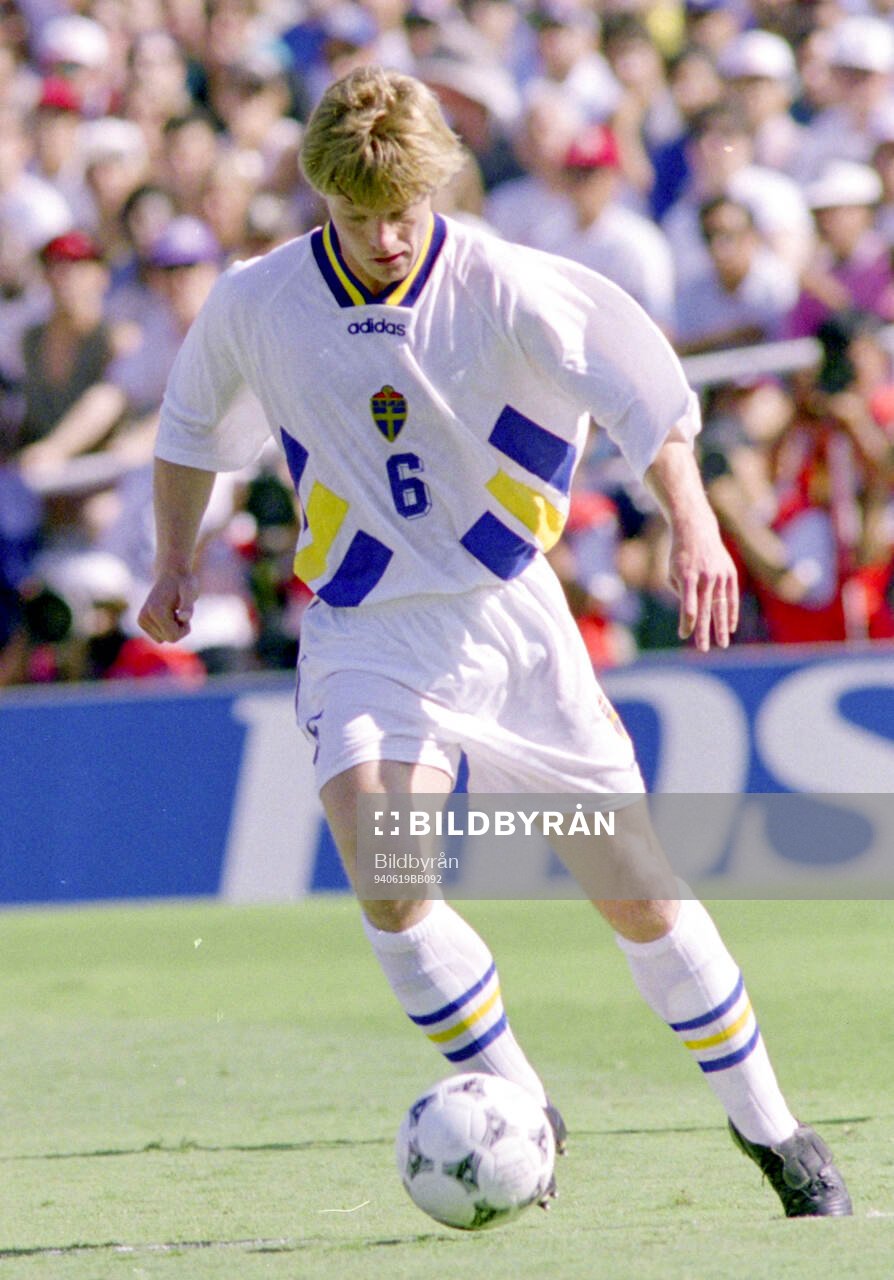Football, FIFA World Cup 1994 (USA), Group B, Cameroon -