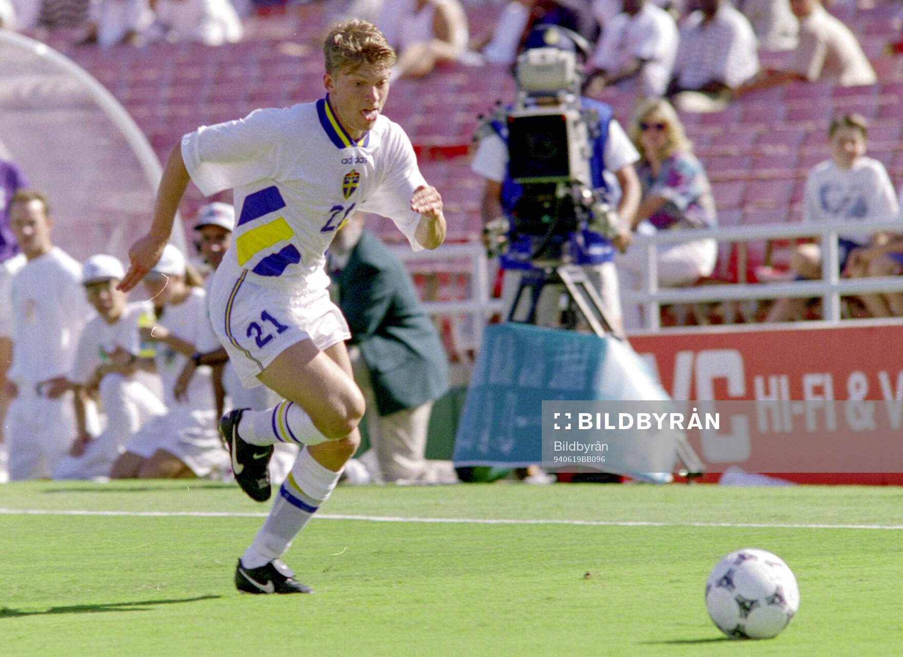 Football, FIFA World Cup 1994 (USA), Group B, Cameroon -