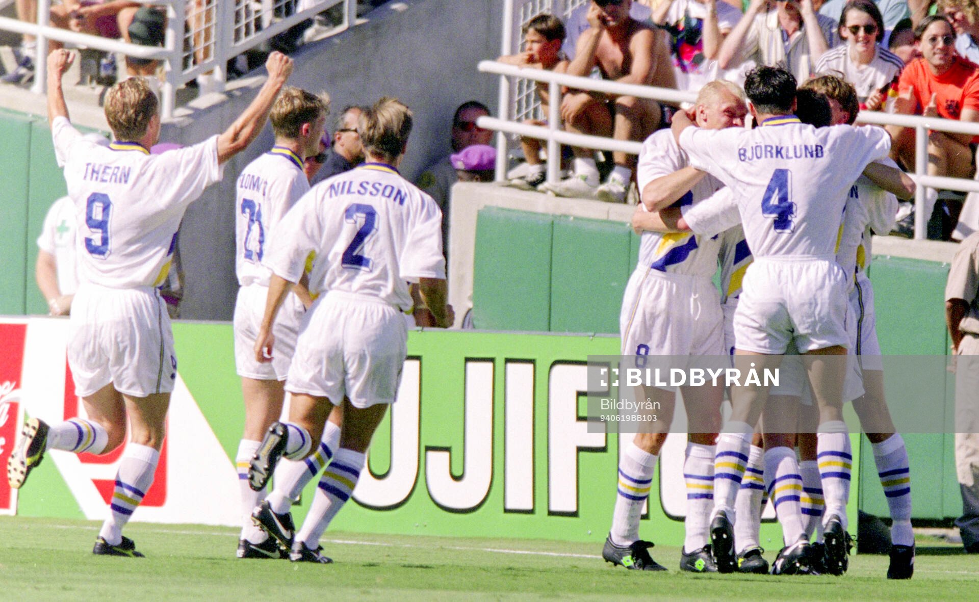 Football, FIFA World Cup 1994 (USA), Group B, Cameroon -