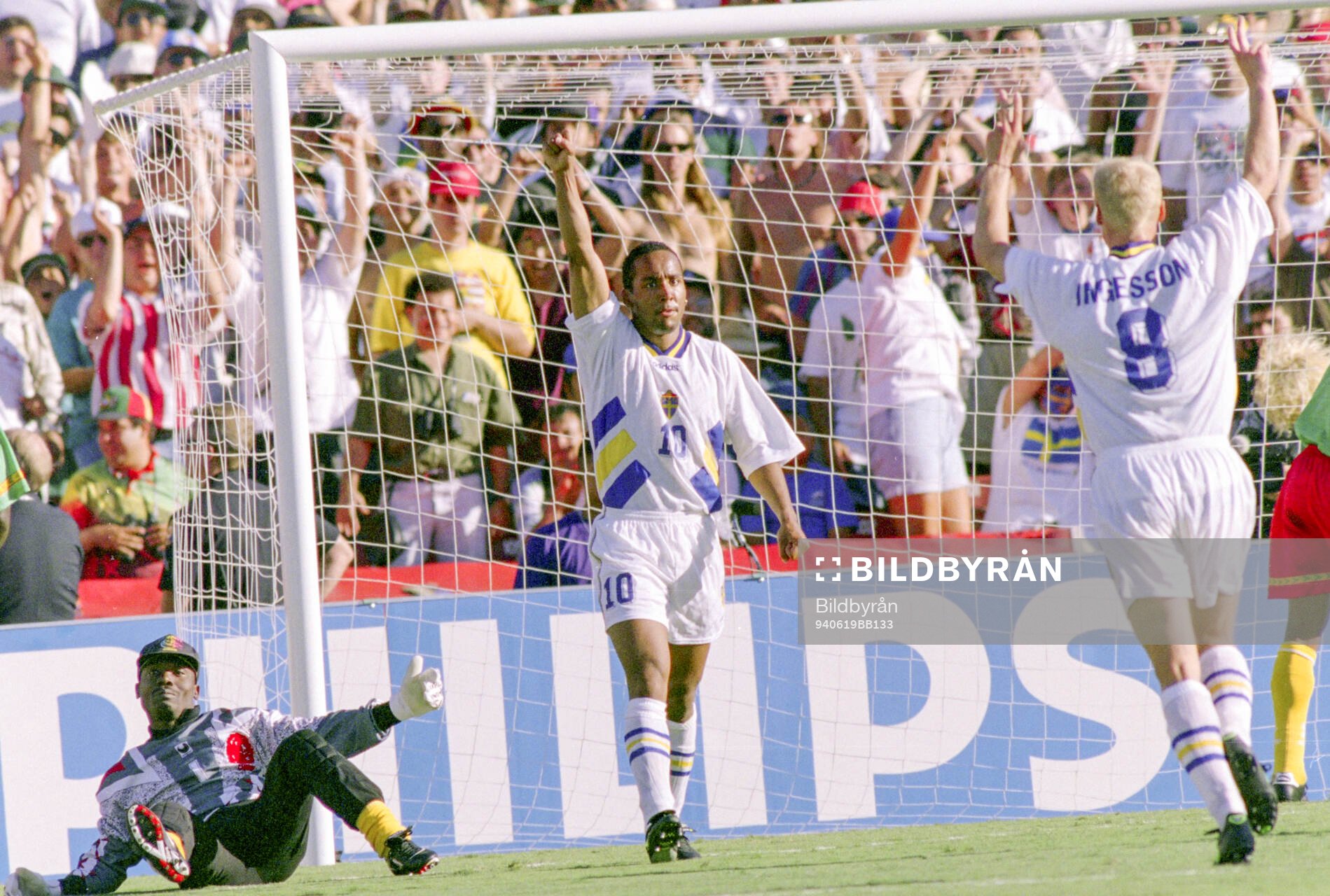 Football, FIFA World Cup 1994 (USA), Group B, Cameroon -