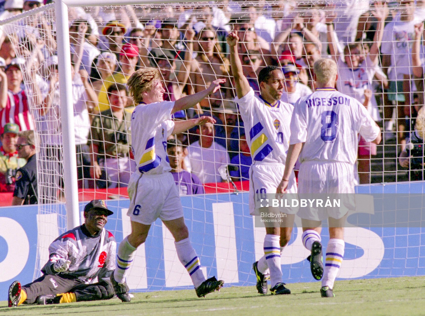 Football, FIFA World Cup 1994 (USA), Group B, Cameroon -