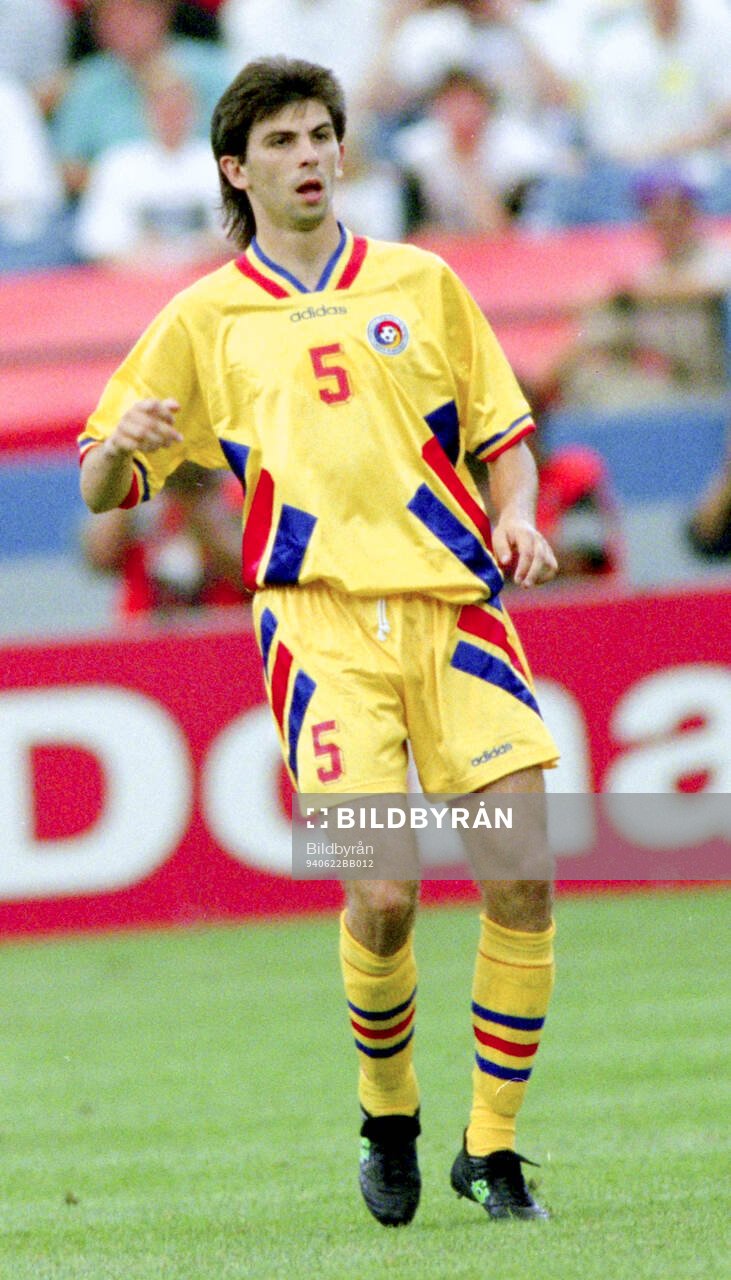 Football, FIFA World Cup 1994 (USA), Group A, Romania -