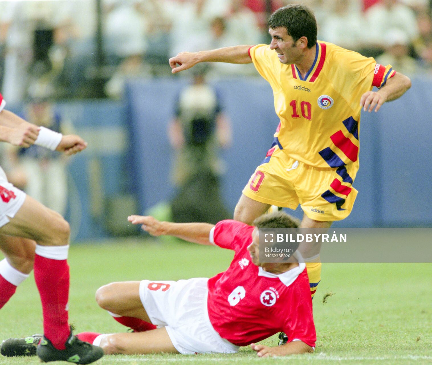 Football, FIFA World Cup 1994 (USA), Group A, Romania -
