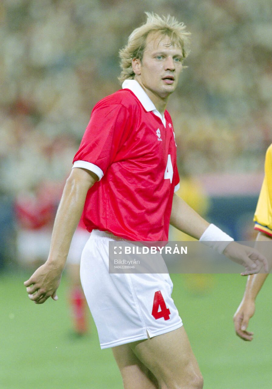 Football, FIFA World Cup 1994 (USA), Group A, Romania -