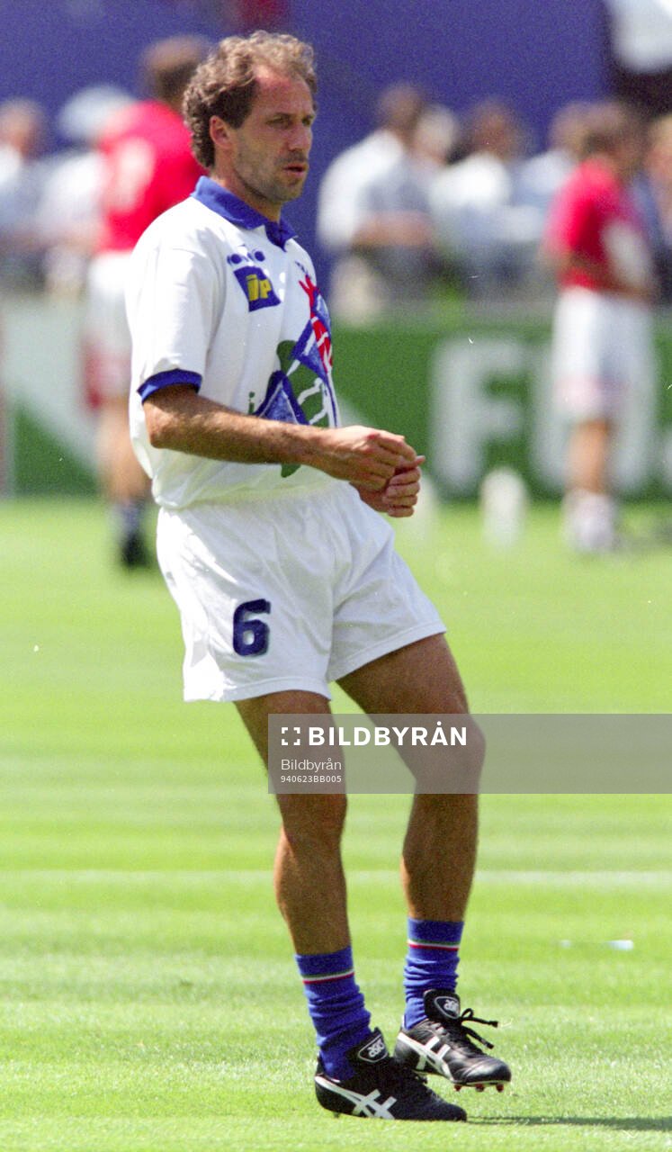 Football, FIFA World Cup 1994 (USA), Group E, Italy -