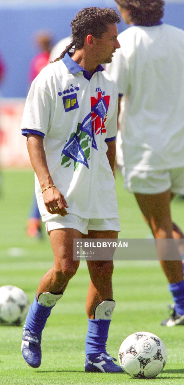 Football, FIFA World Cup 1994 (USA), Group E, Italy -