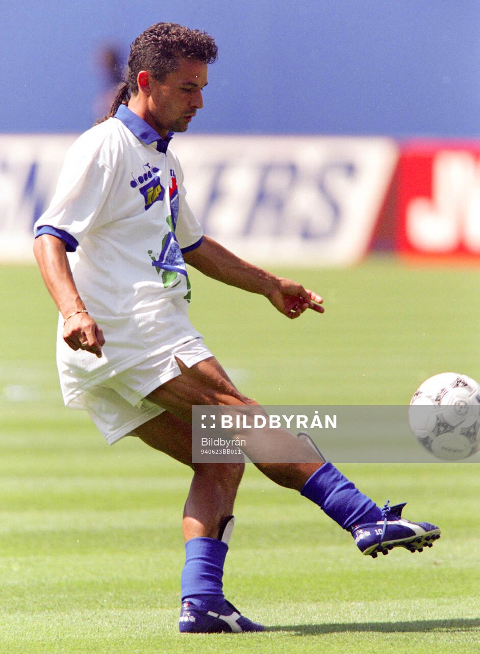 Football, FIFA World Cup 1994 (USA), Group E, Italy -