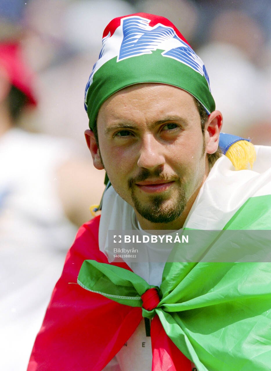 Football, FIFA World Cup 1994 (USA), Group E, Italy -