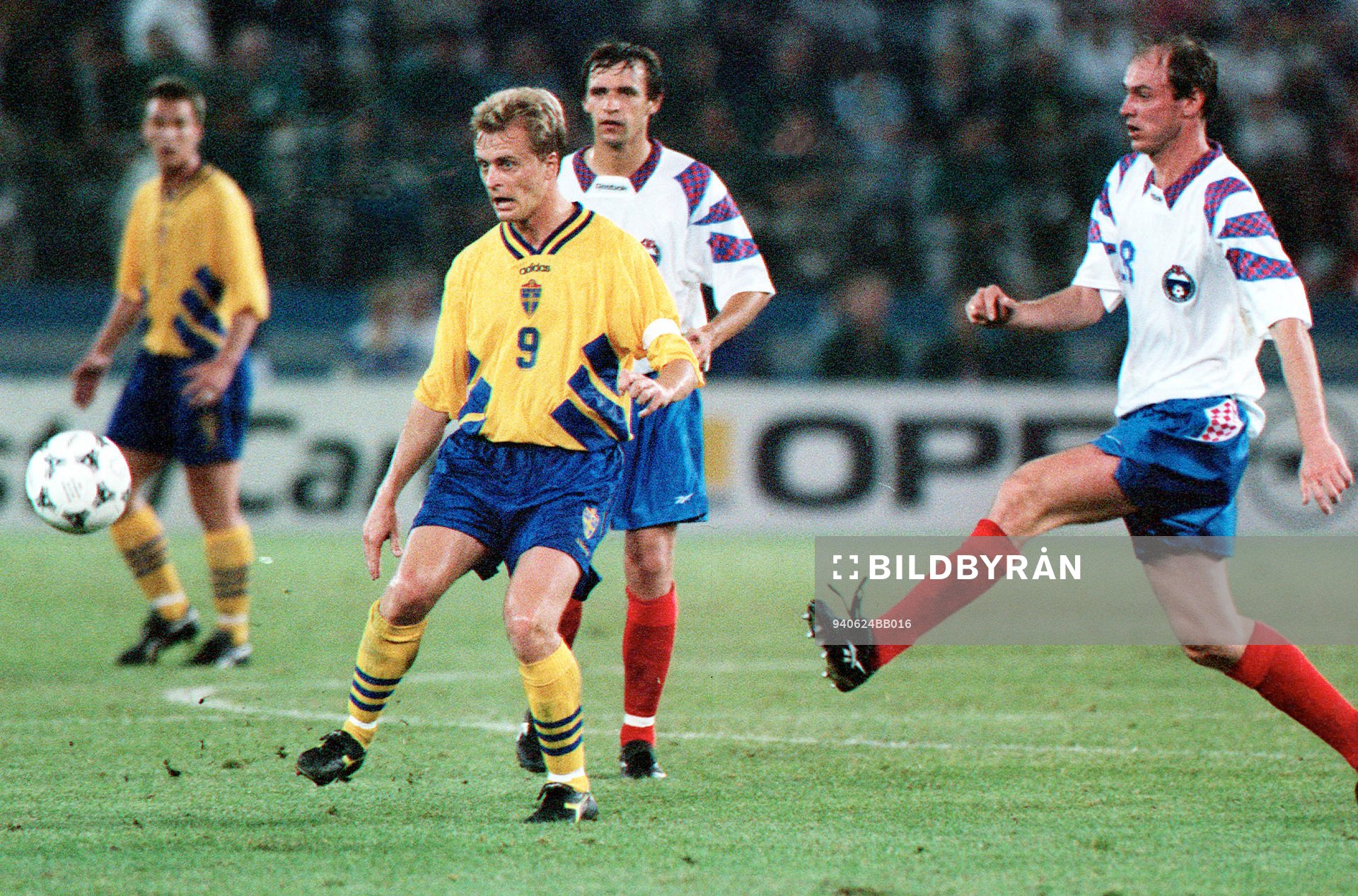 Jonas Thern, Sverige