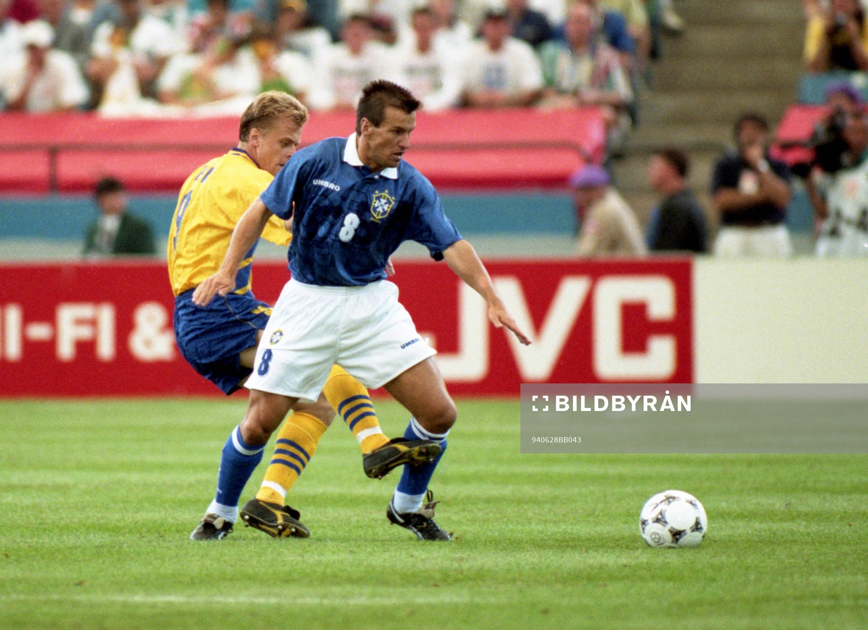Jonas Thern, Sverige