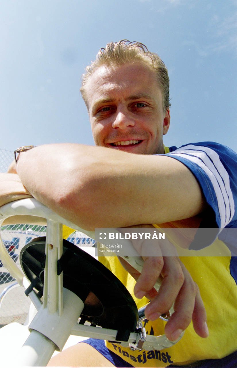 Jonas Thern, Sverige
