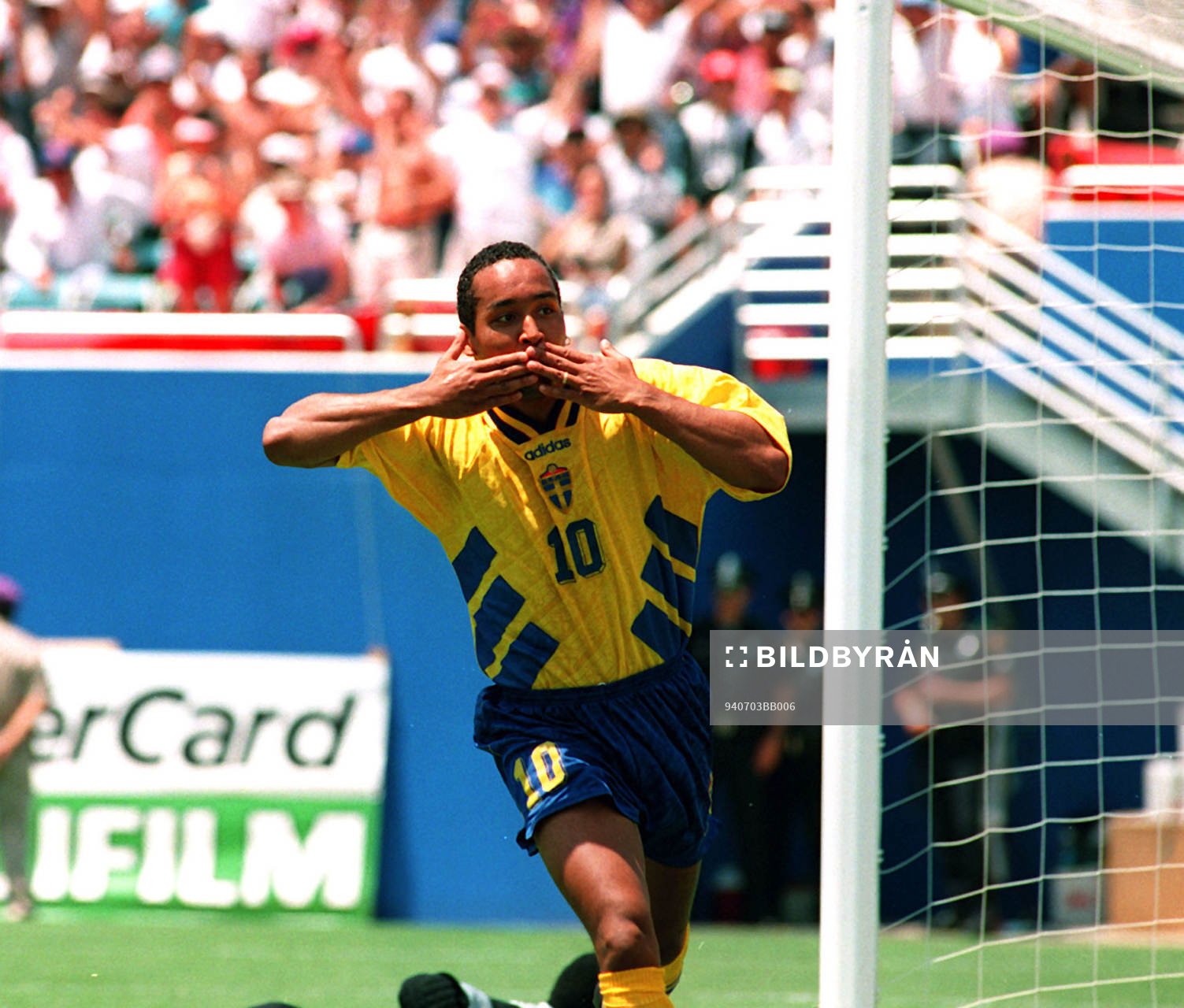 Martin Dahlin, Sverige, jublar