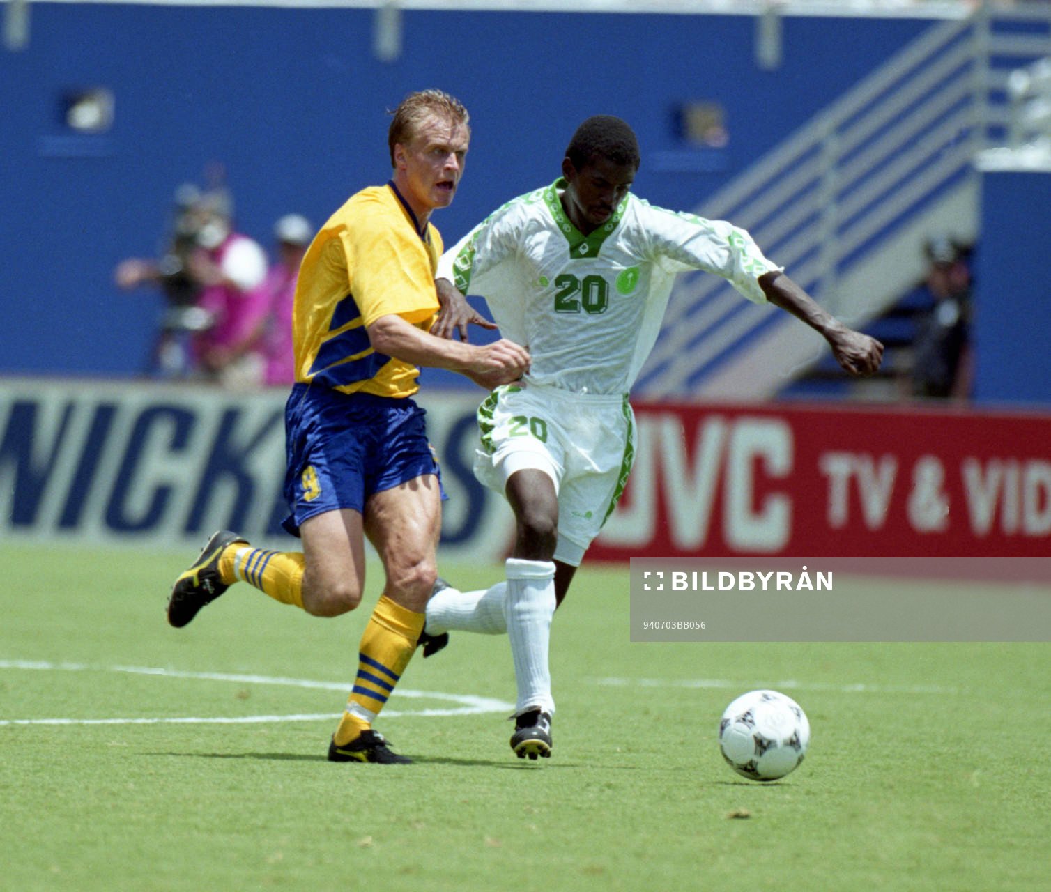 Jonas Thern, Sverige