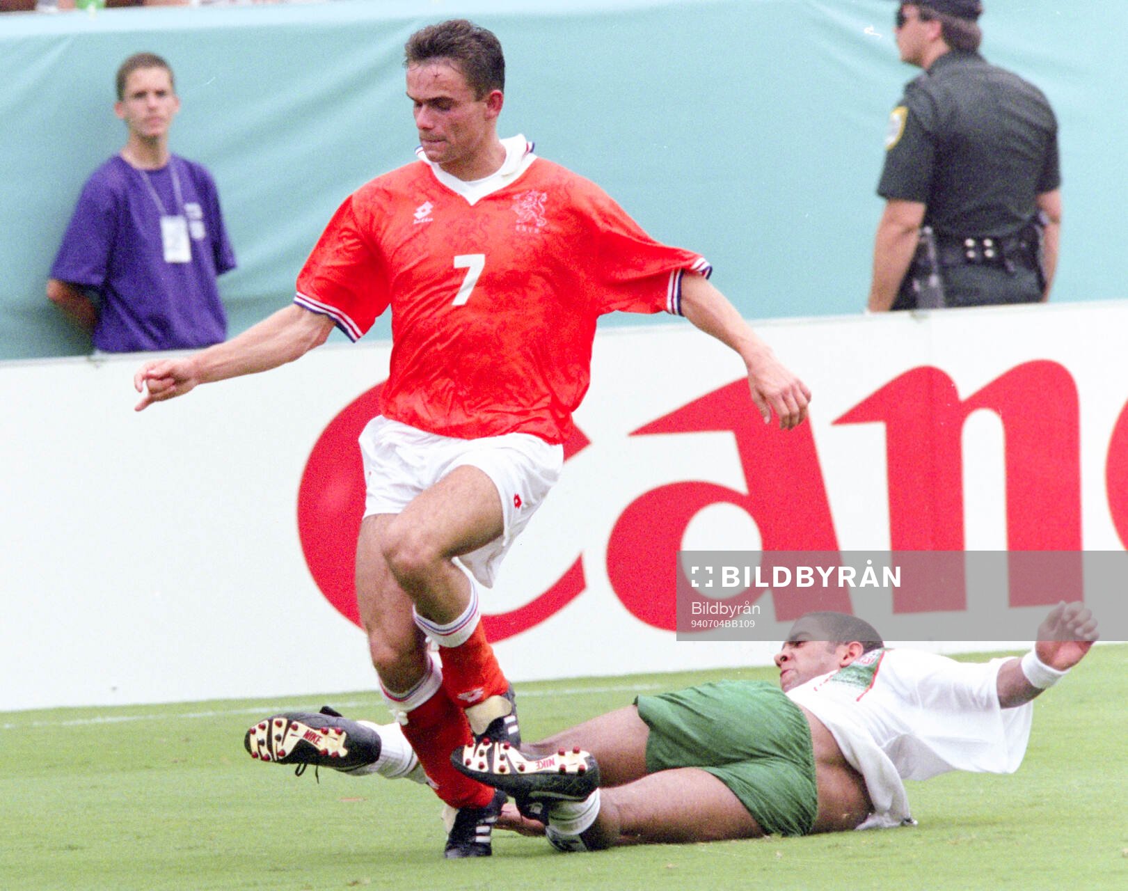 Football, FIFA World Cup 1994 (USA), Round of 16,