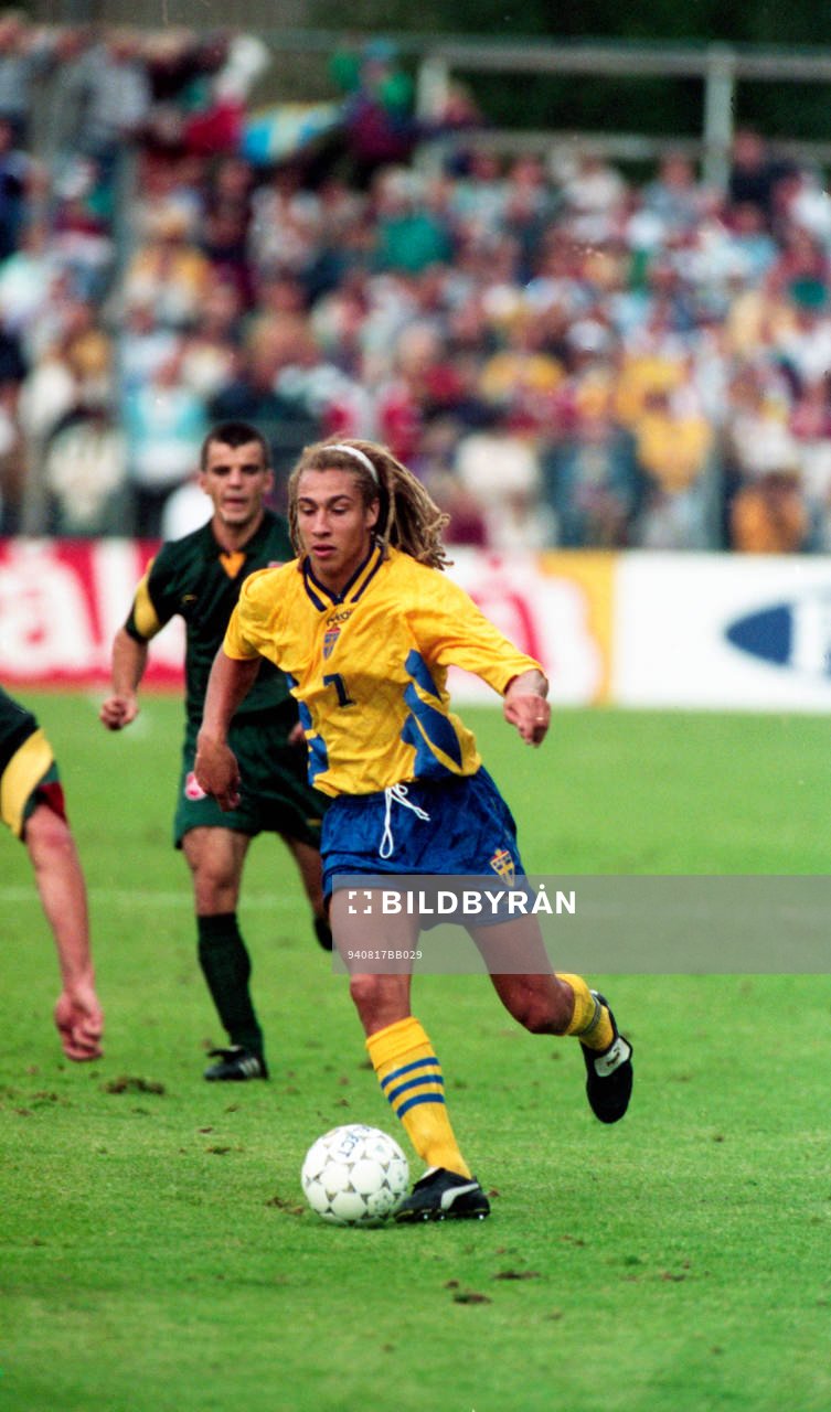 Henrik Larsson, Sverige med bollen