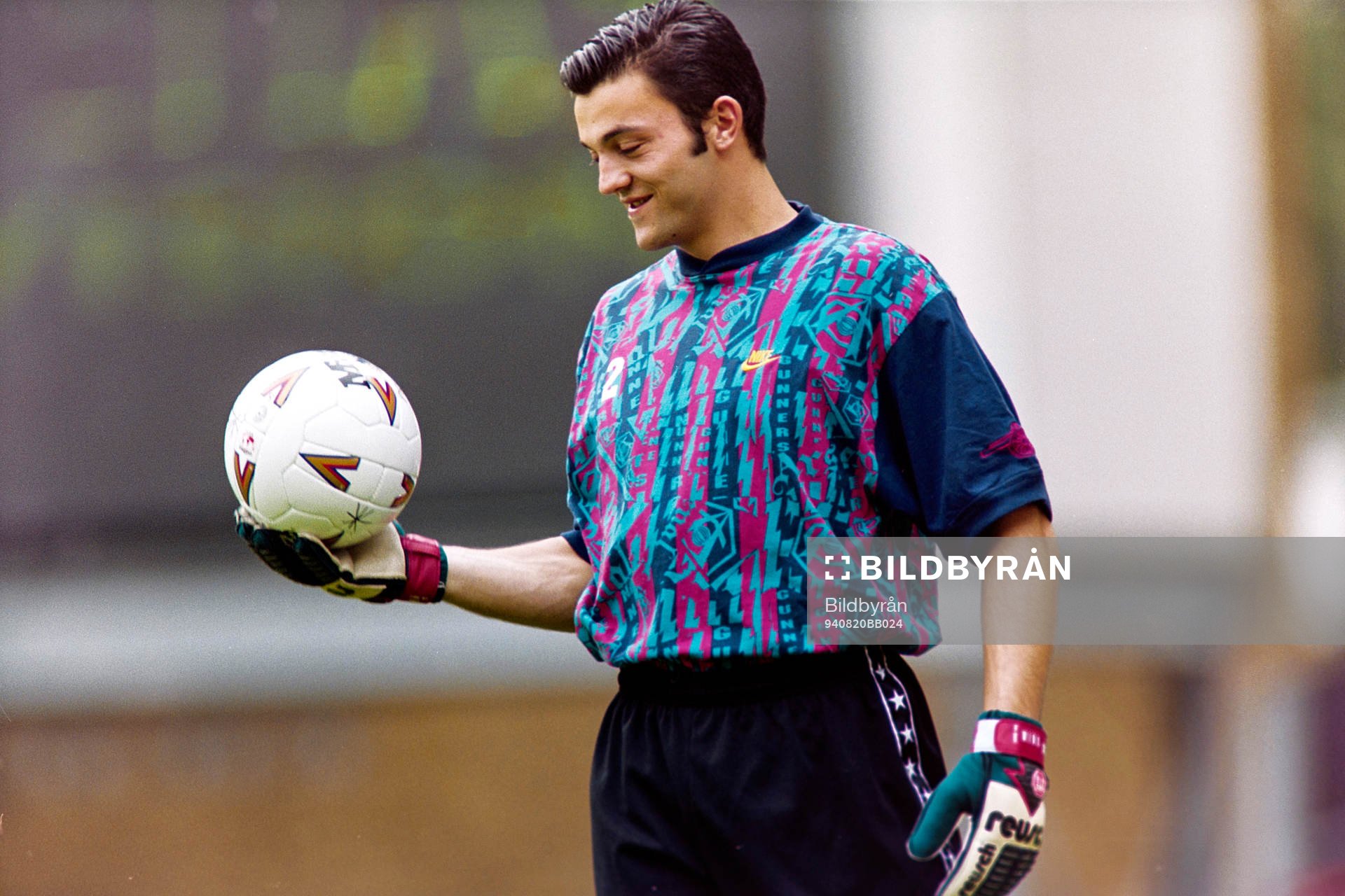  Lee Harper, målvakt i Arsenal under uppvärmningen.
© Bildbyrån - 17974