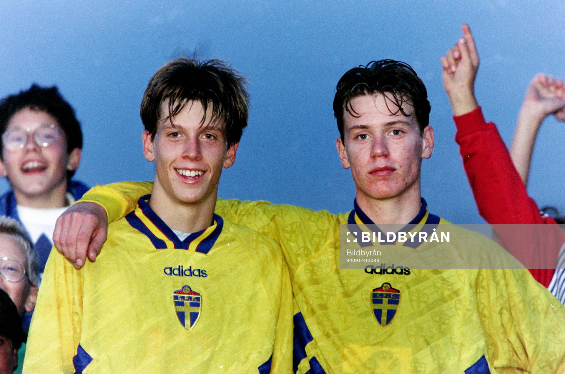 Fotboll, Junior, U17/U18, EM-Kval, Sverige - Irland, 1-0: Christian Augustsson och Andreas Augustsson, Sverige.