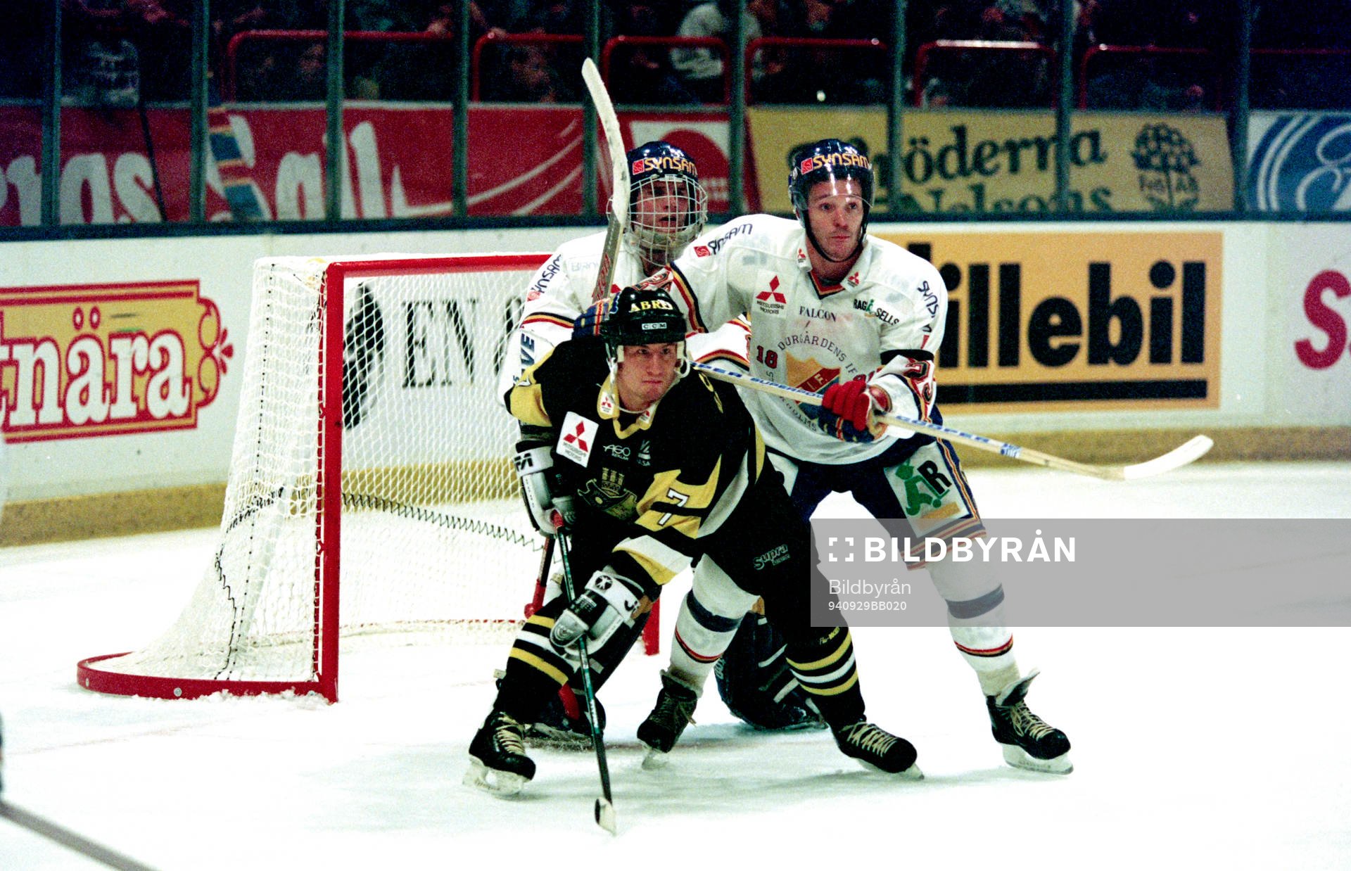 Stefan Gustavson, AIK framför Charles Berglund, Djurgården