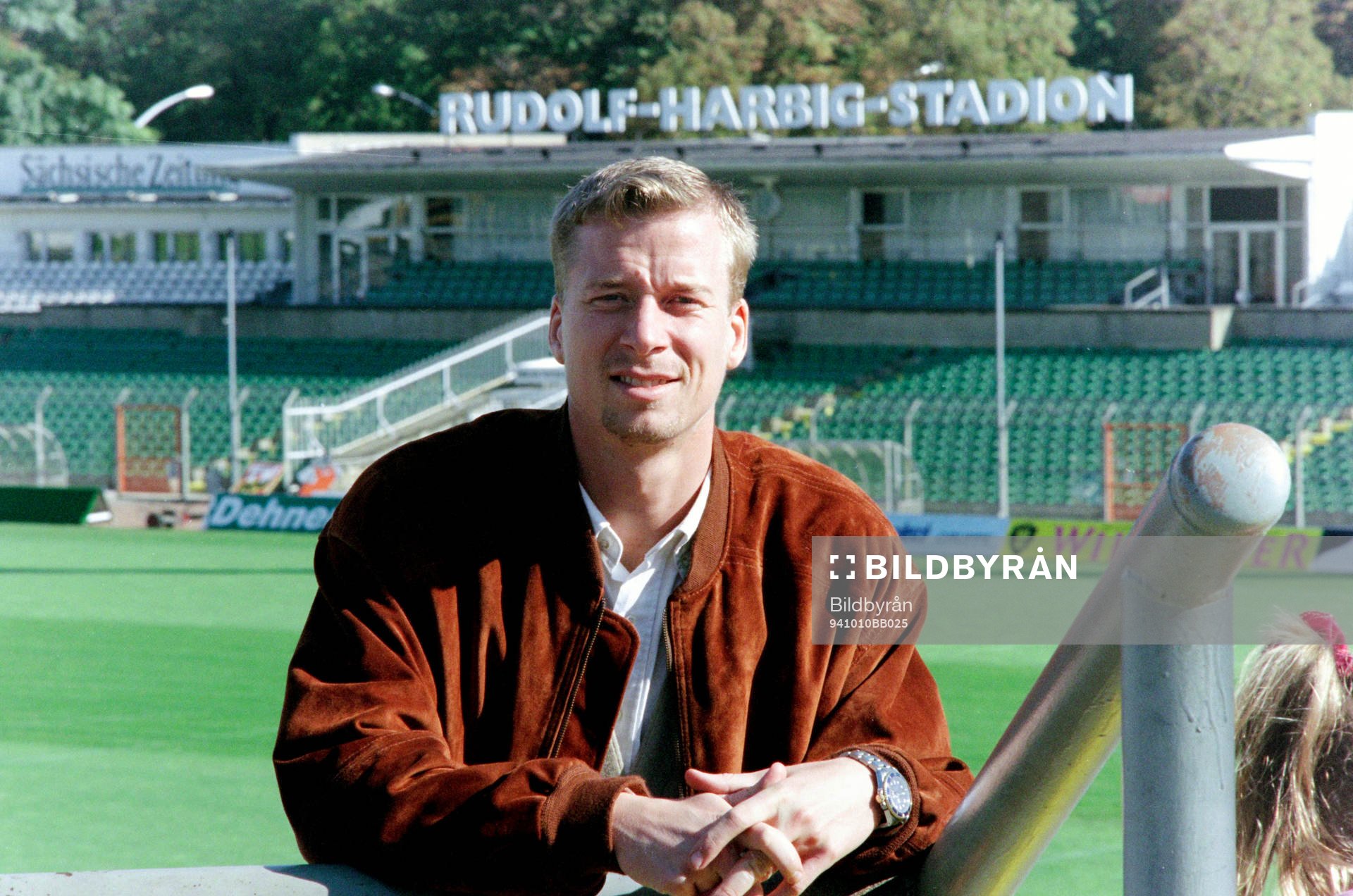 Johnny Ekström på sin nya hemmaarena Rudolf-Harbig-Stadion