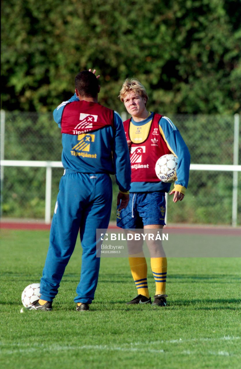 Tomas Brolin och Martin Dahlin i samspråk