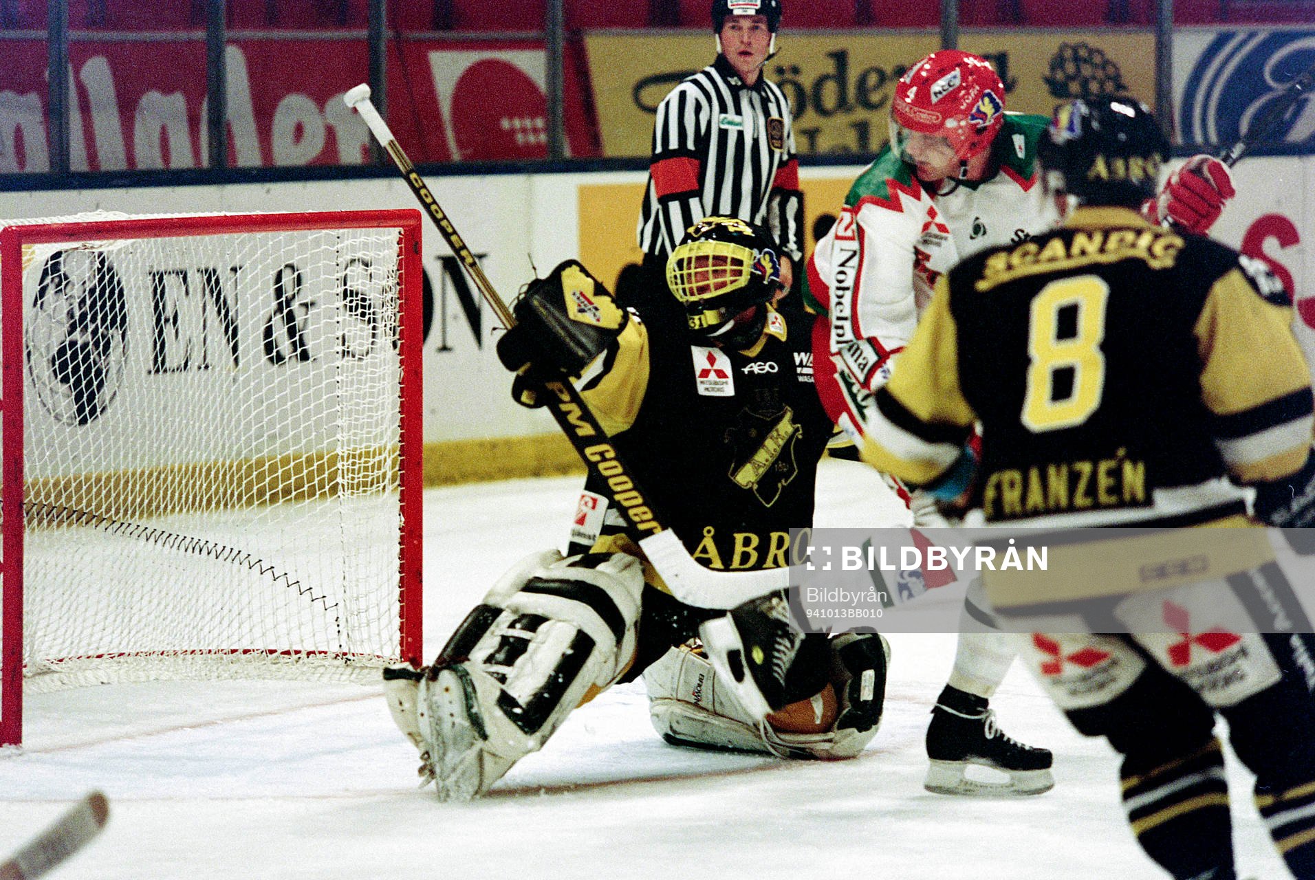 Joacim Esbjörs, Frölunda framför Joakim Persson,