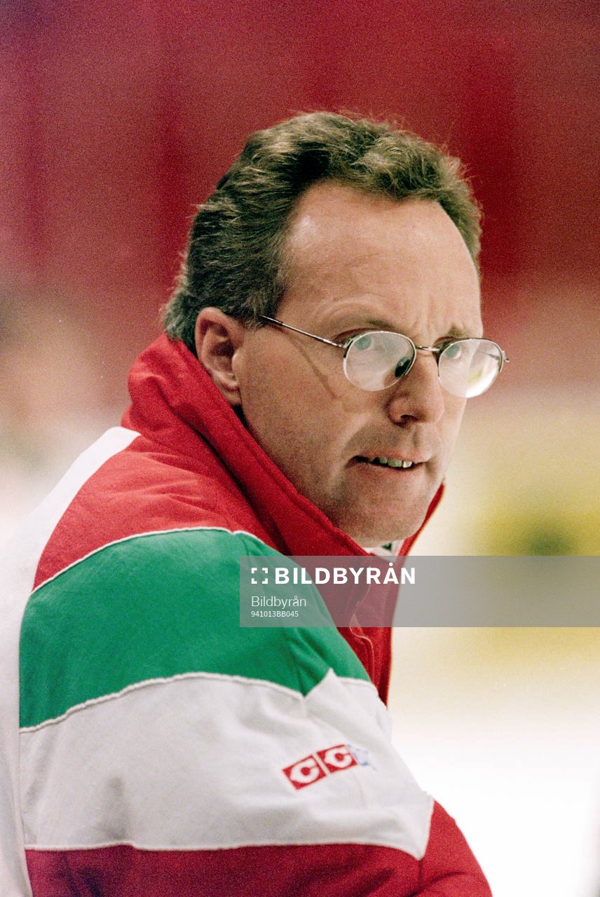 Ulf Labraaten, Tränare i Västra Frölunda