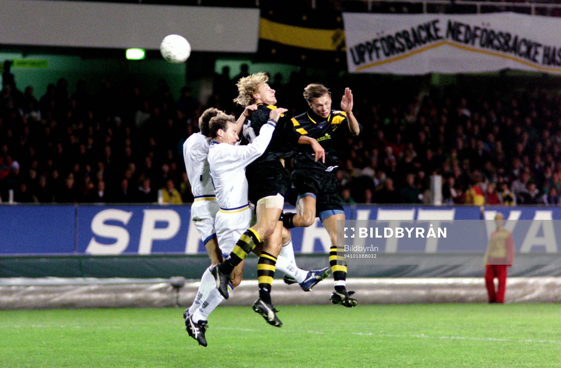 Jesper Jansson och Krister Nordin, AIK i en nickduell