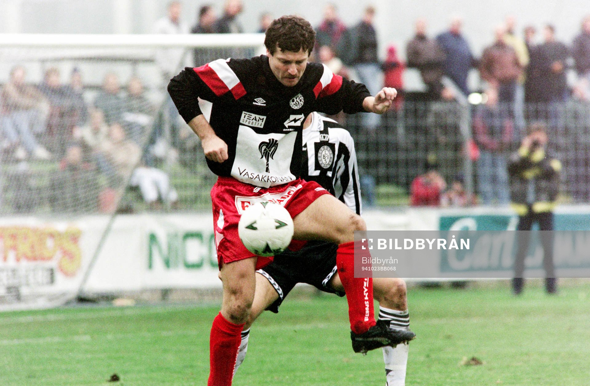 Fotboll, Allsvenskan, Landskrona - Örebro, 0-3: Miroslaw Kubisztal, Örebro.
