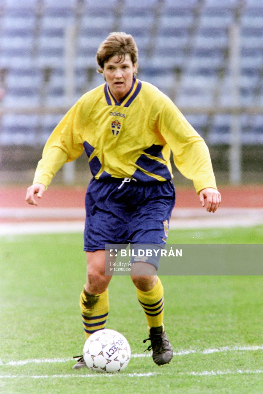 Pia Sundhage, Sverige
