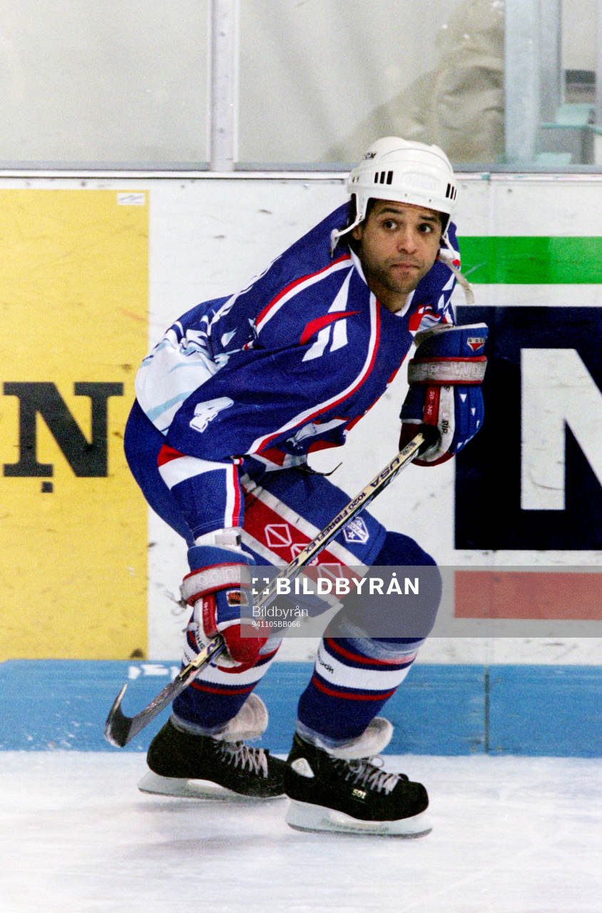 Serge Djelloul, Frankrike