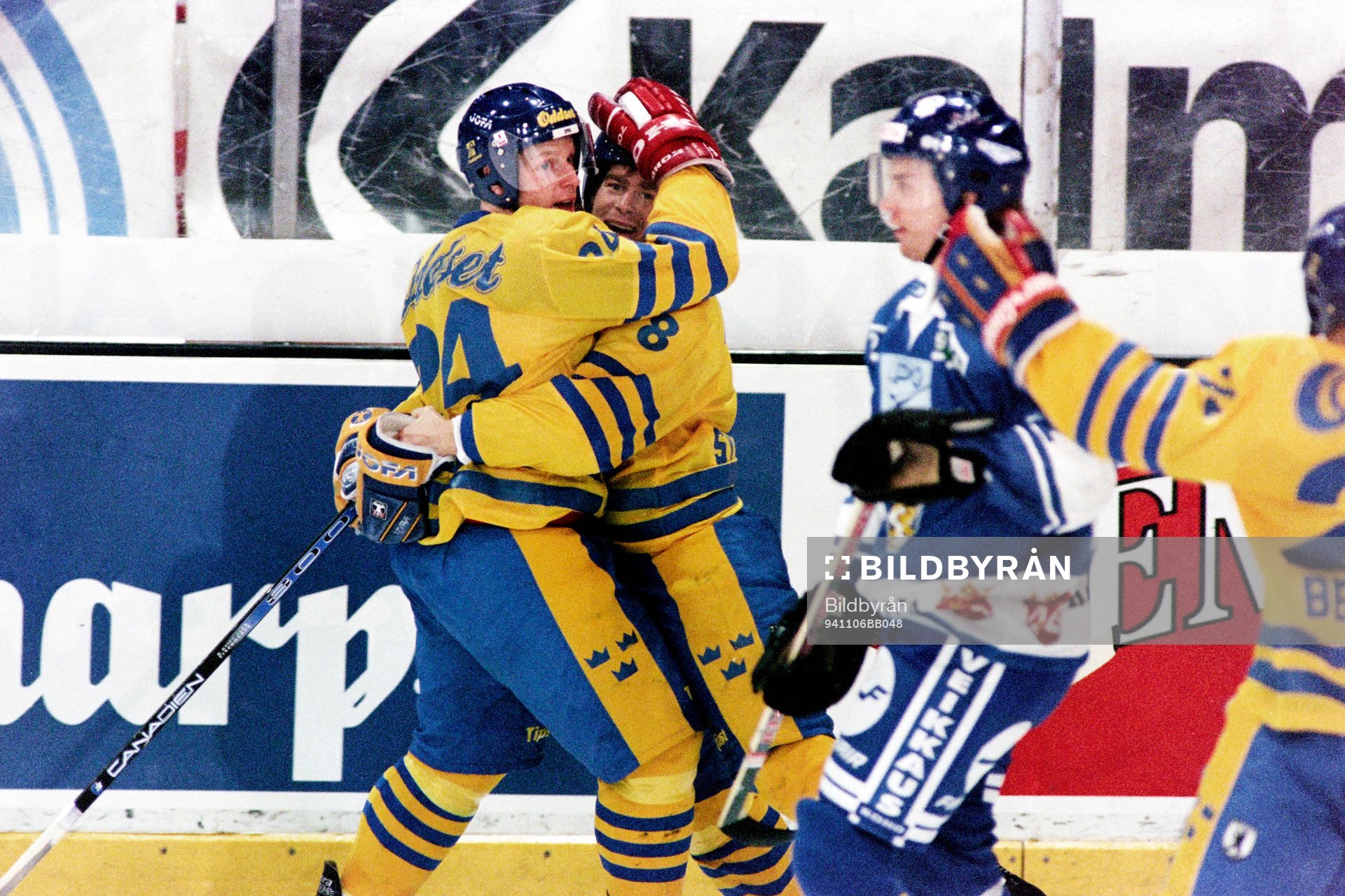 Daniel Alfredsson och Magnus Svensson, Sverige jublar