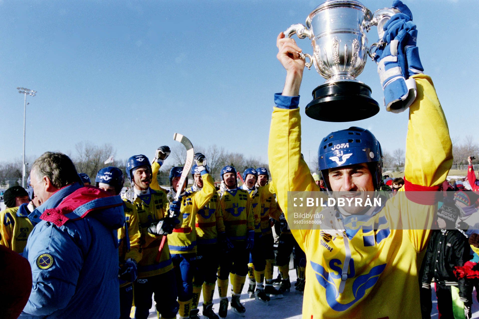 Stefan Jonsson, Sverige jublar med pokalen