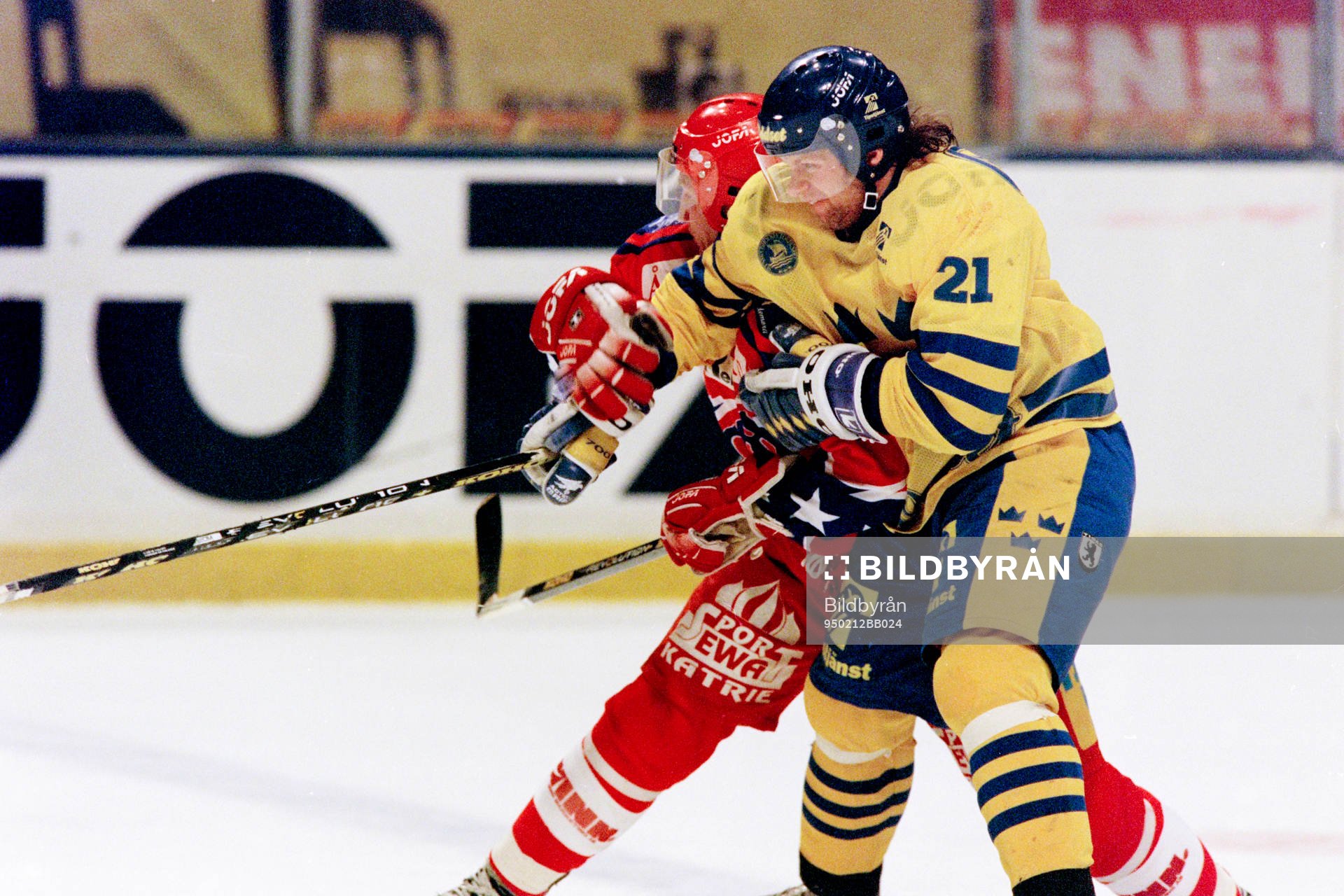 Markus Åkerblom, Sverige