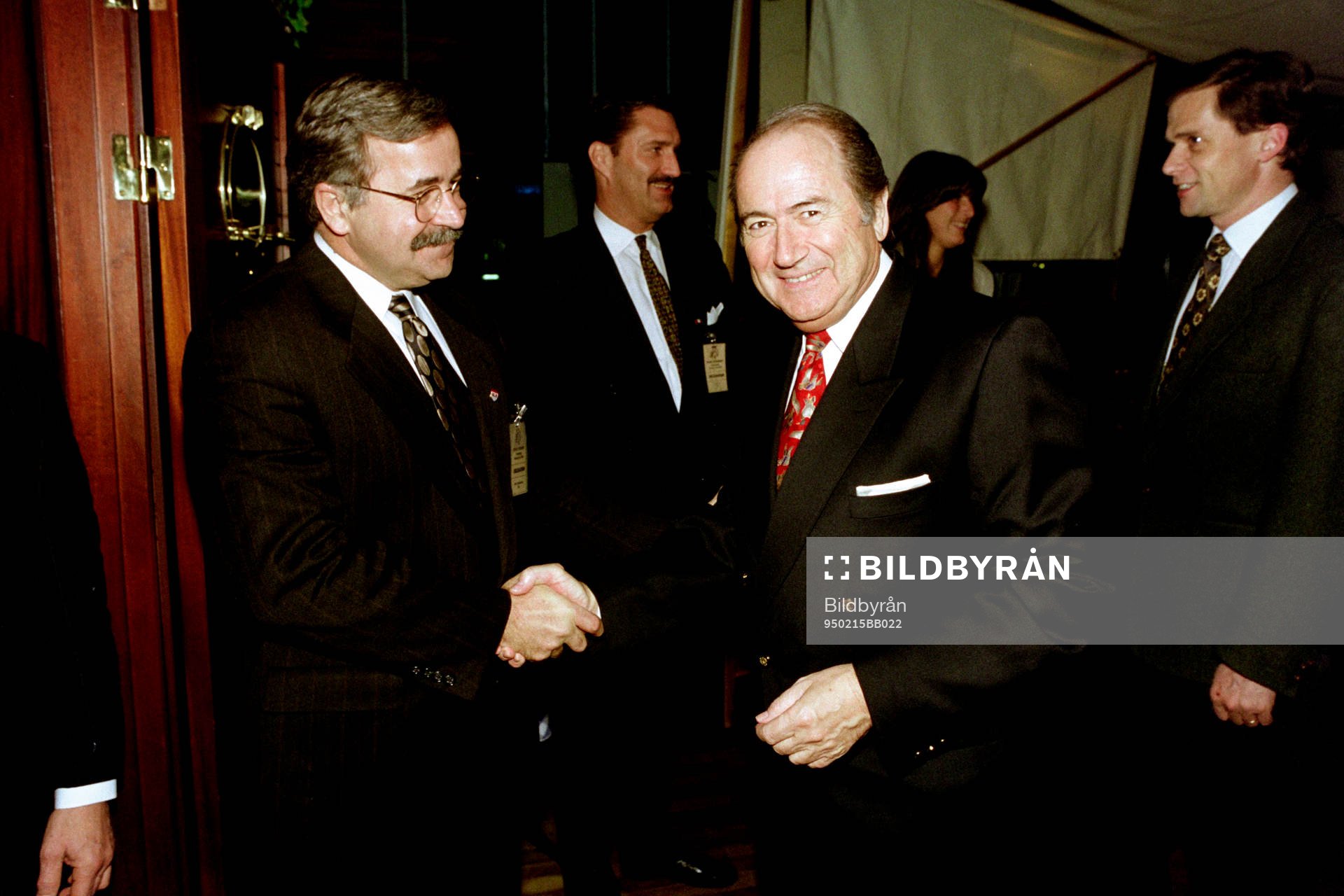 Hank Steinbrecher och Joseph S. Blatter