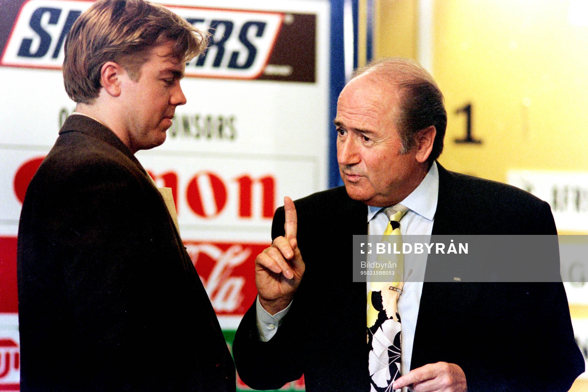 Tomas Brolin och Joseph S. Blatter