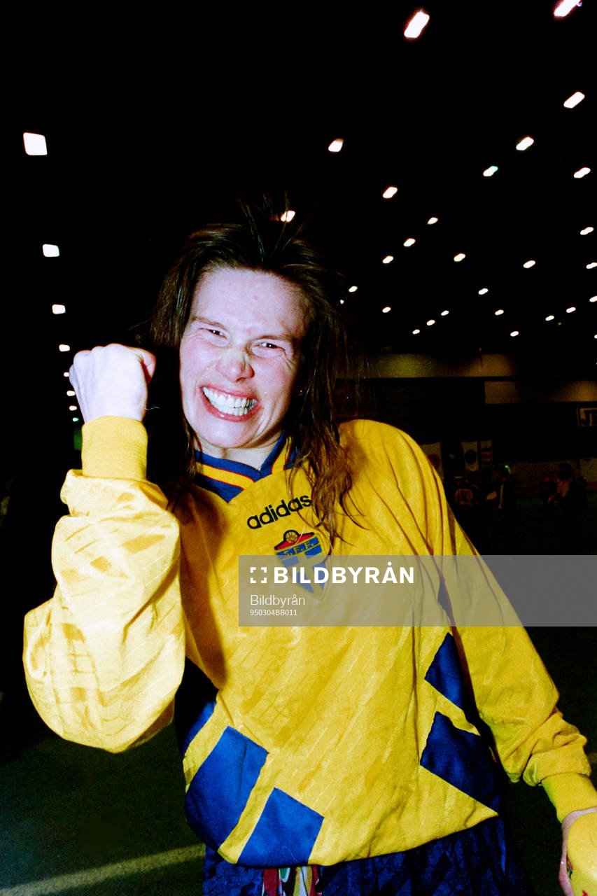Åsa Jakobsson, Sverige jublar