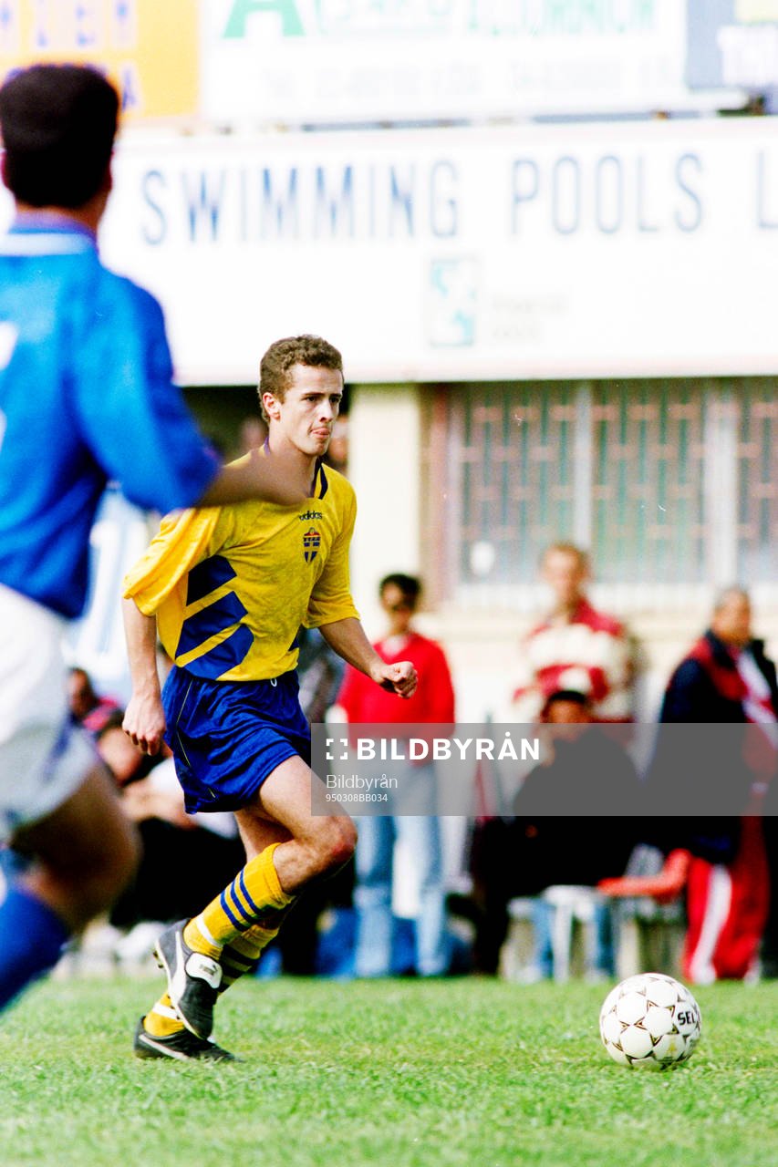 Jens Gustafson, Sverige med bollen