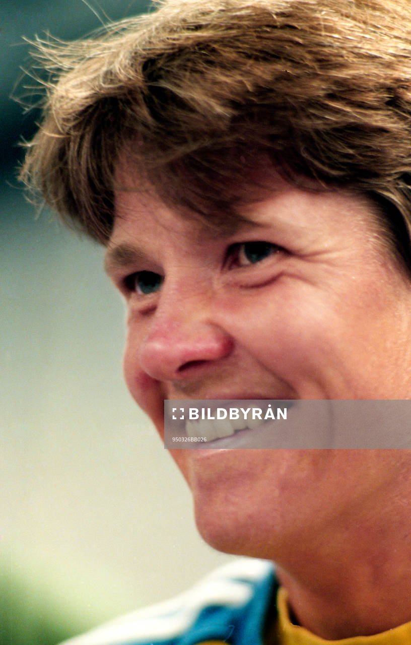 Pia Sundhage, Sverige