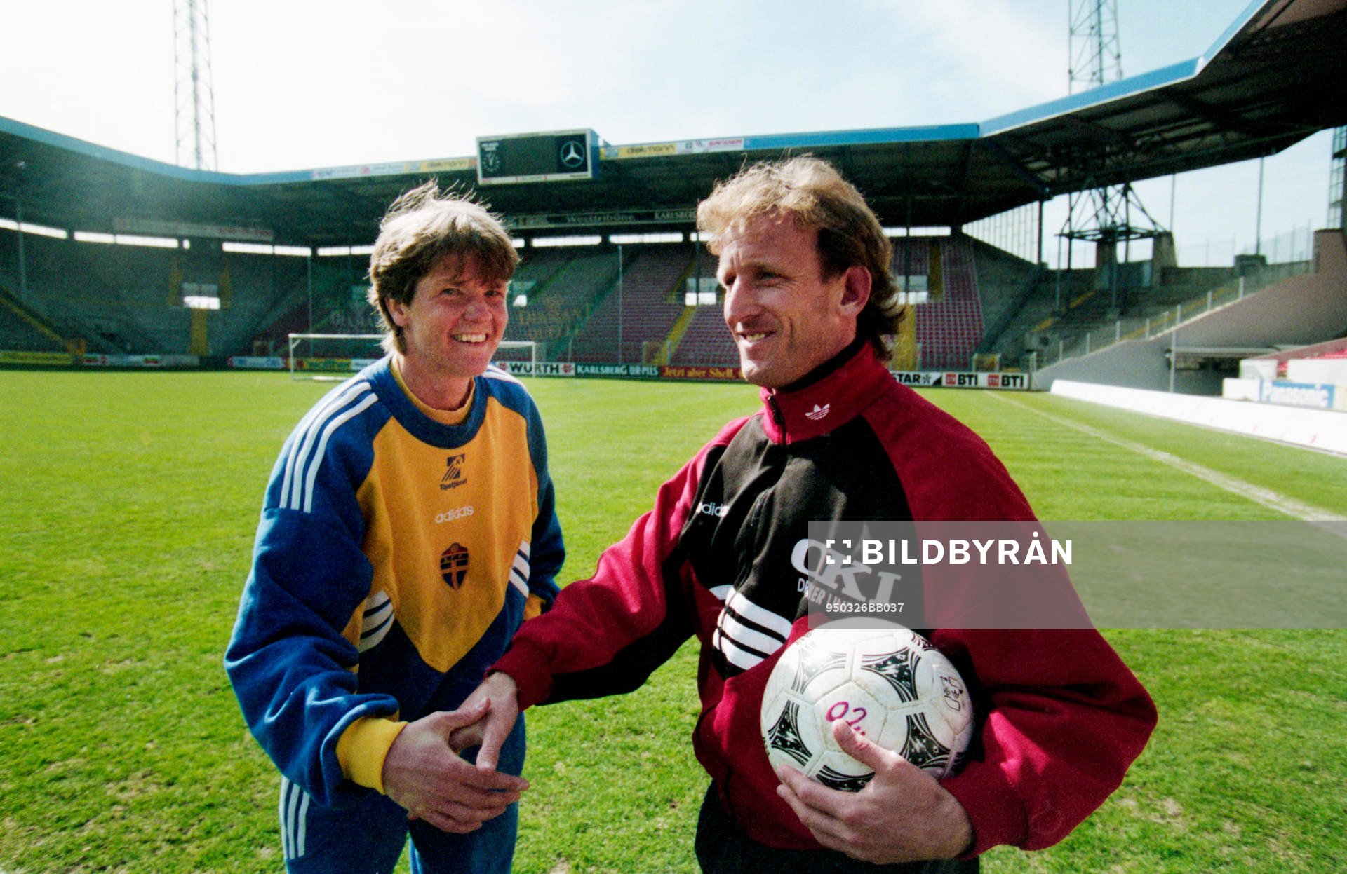 Pia Sundhage, Sverige