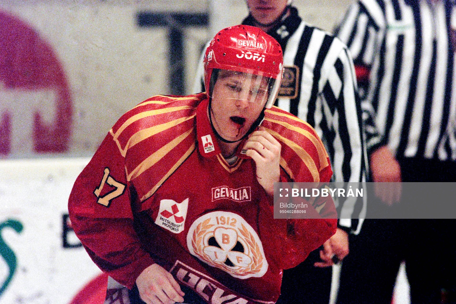 Stefan Pöllä, Brynäs har fått en smäll i ansiktet