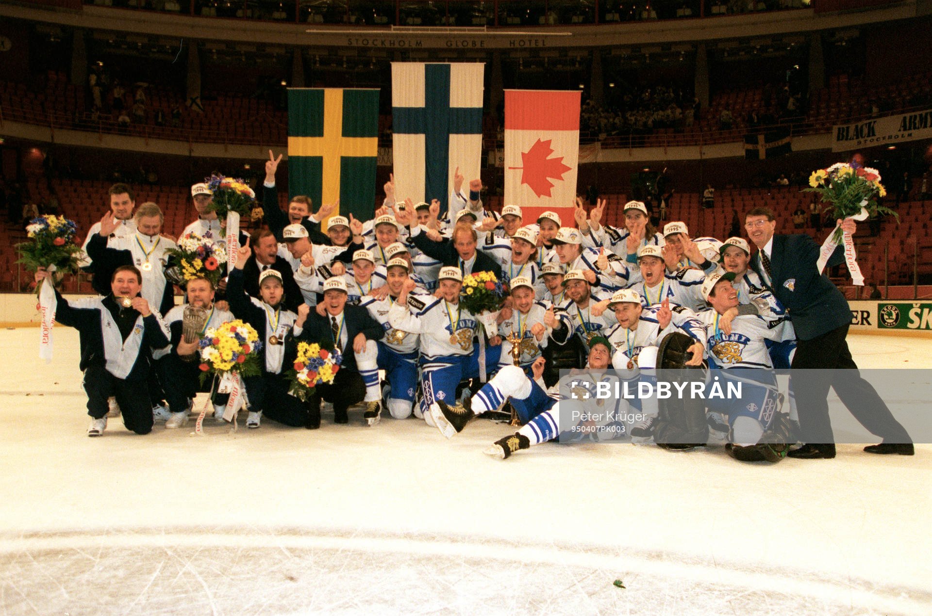 Världsmästare Finland (Pokal, Buckla, VM-Guld, Guld)
