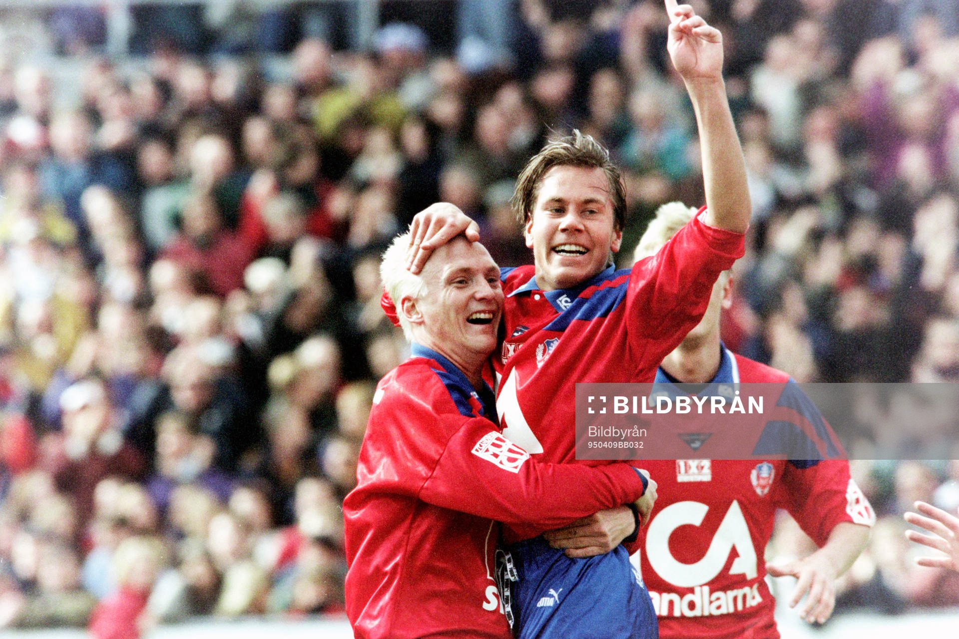 Fotboll, Allsvenskan, Halmstad - Helsingborg, 2-1: Christer Fursth och målskytten Marcus Lantz, Helsingborg jublar efter 0-1.