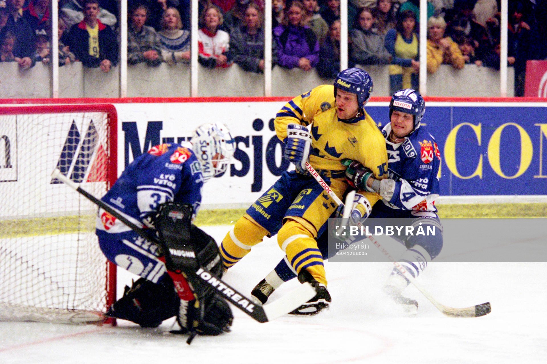 Andreas Johansson, Sverige framför Jarmo Myllys, målvakt
