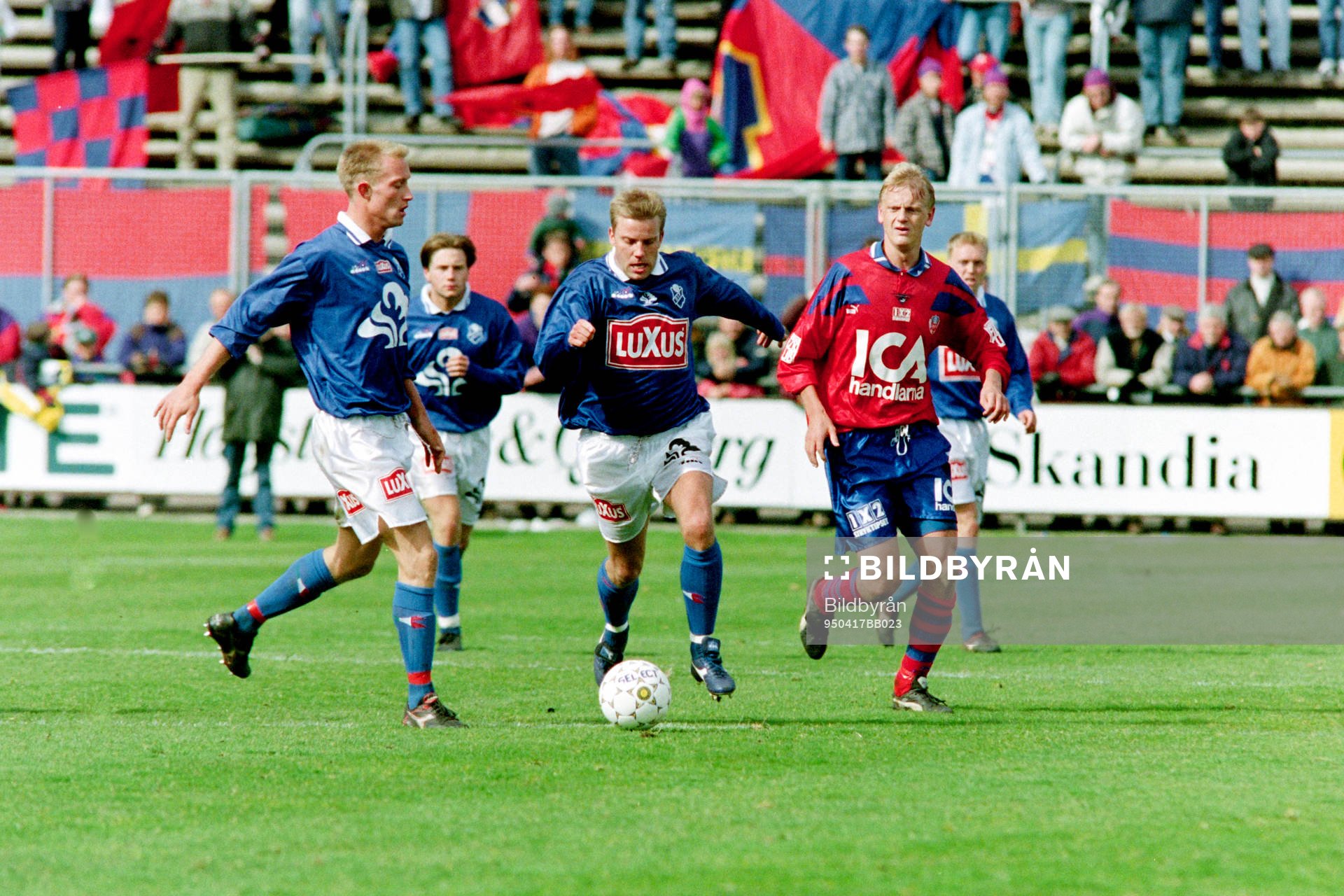 Hans Eklund, Öster med bollen