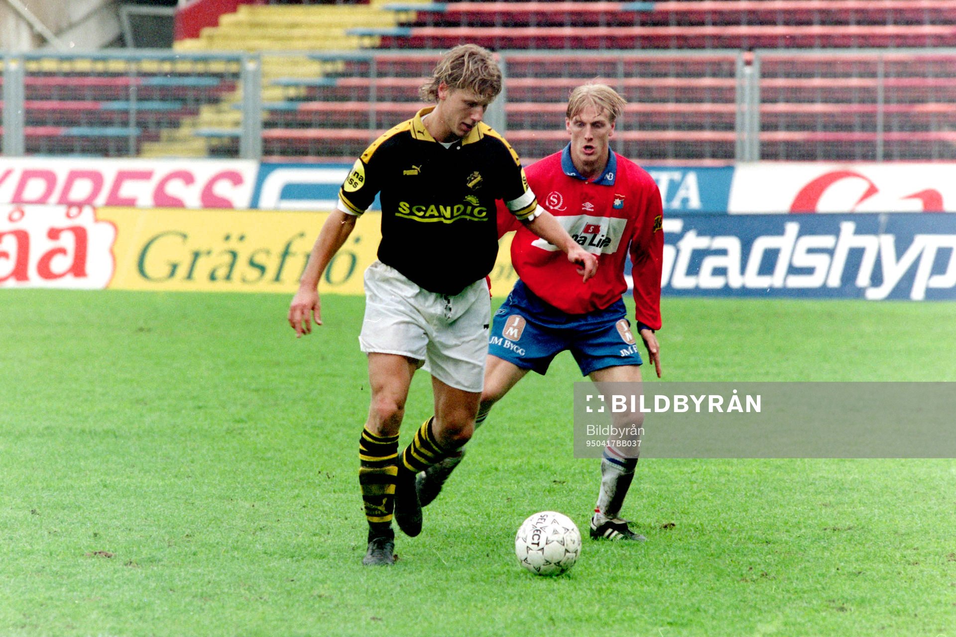 Jesper Jansson, AIK uppvaktas av Runar Kristinsson, Örgryte
