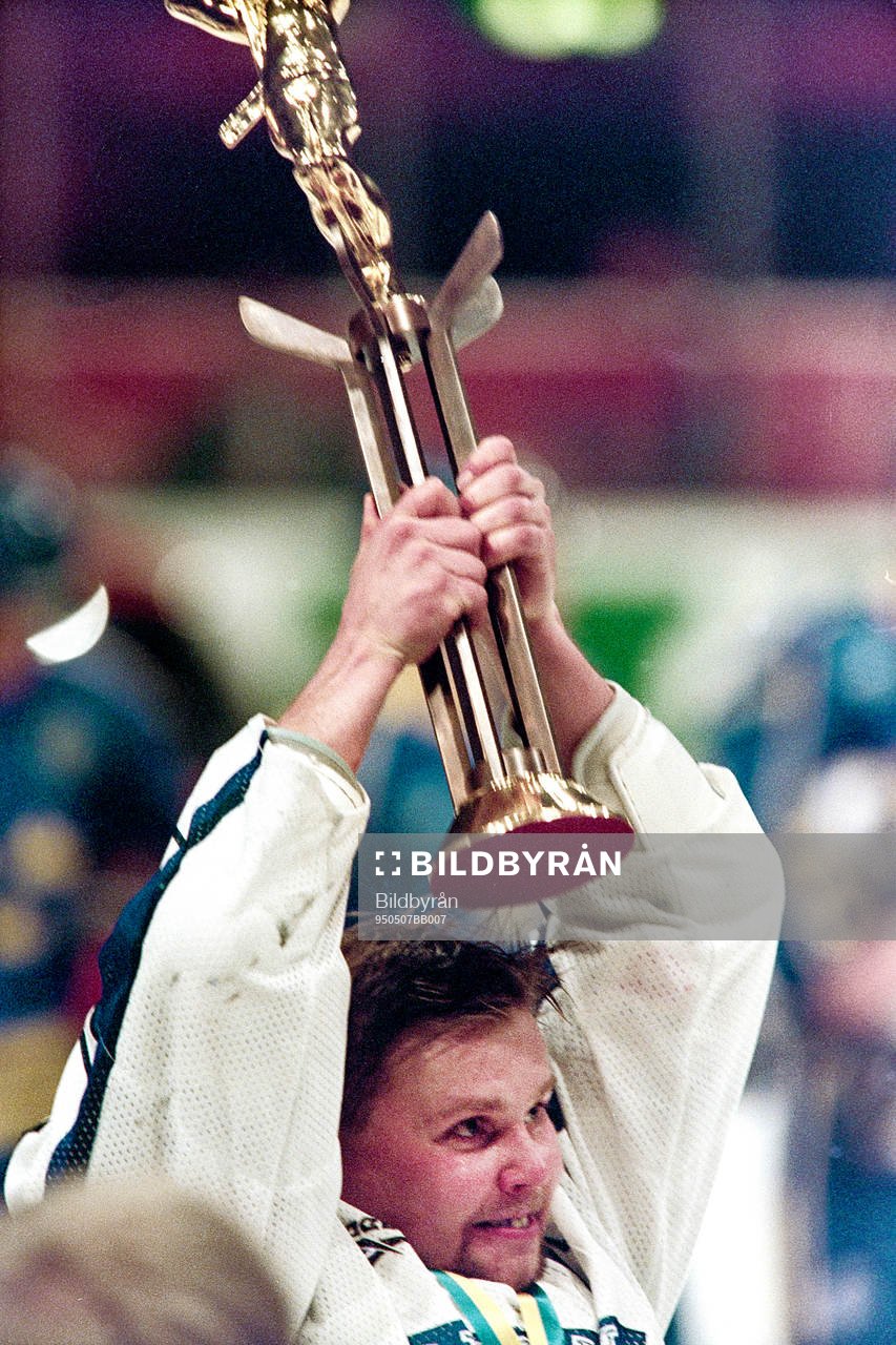 Timo Jutila, Finland med pokalen