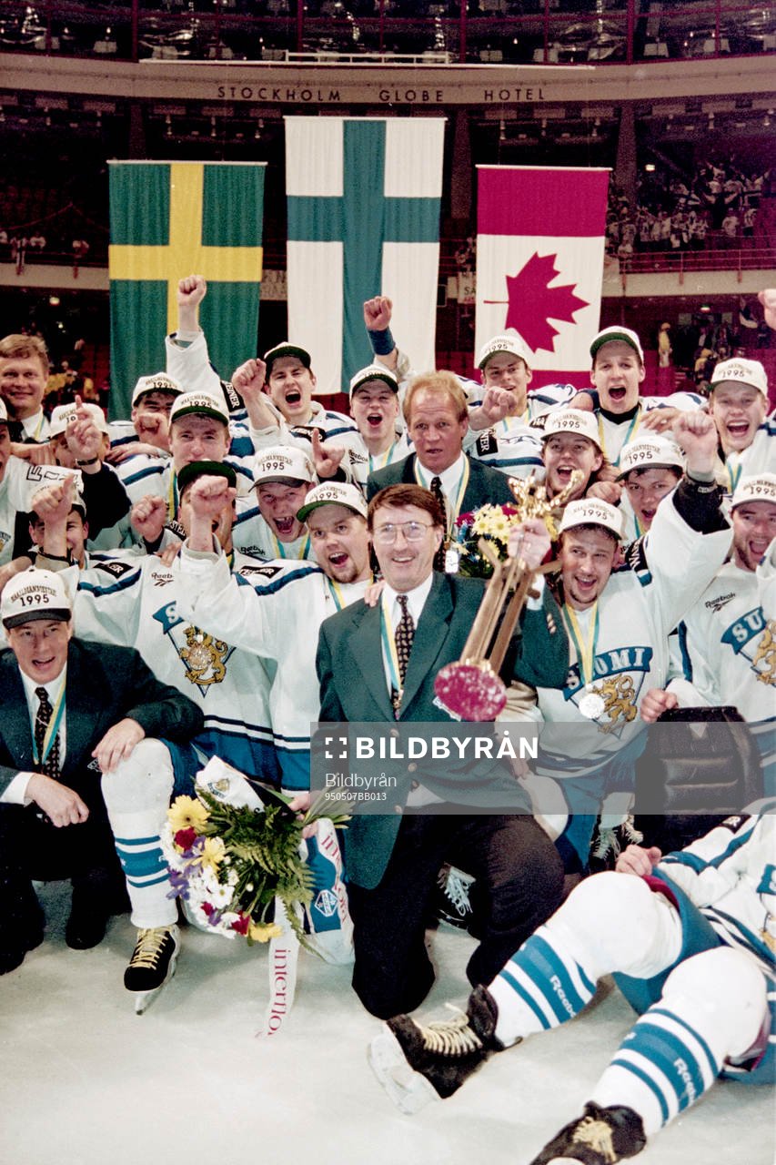 Curt Lindström, förbundskapten, Finland med sitt vinnande